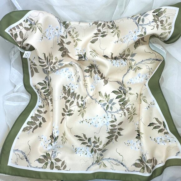 ✨New Elegant Bandana Square Scarf Silky Soft Satin Green Floral Nature Print✨ - Picture 5 of 5